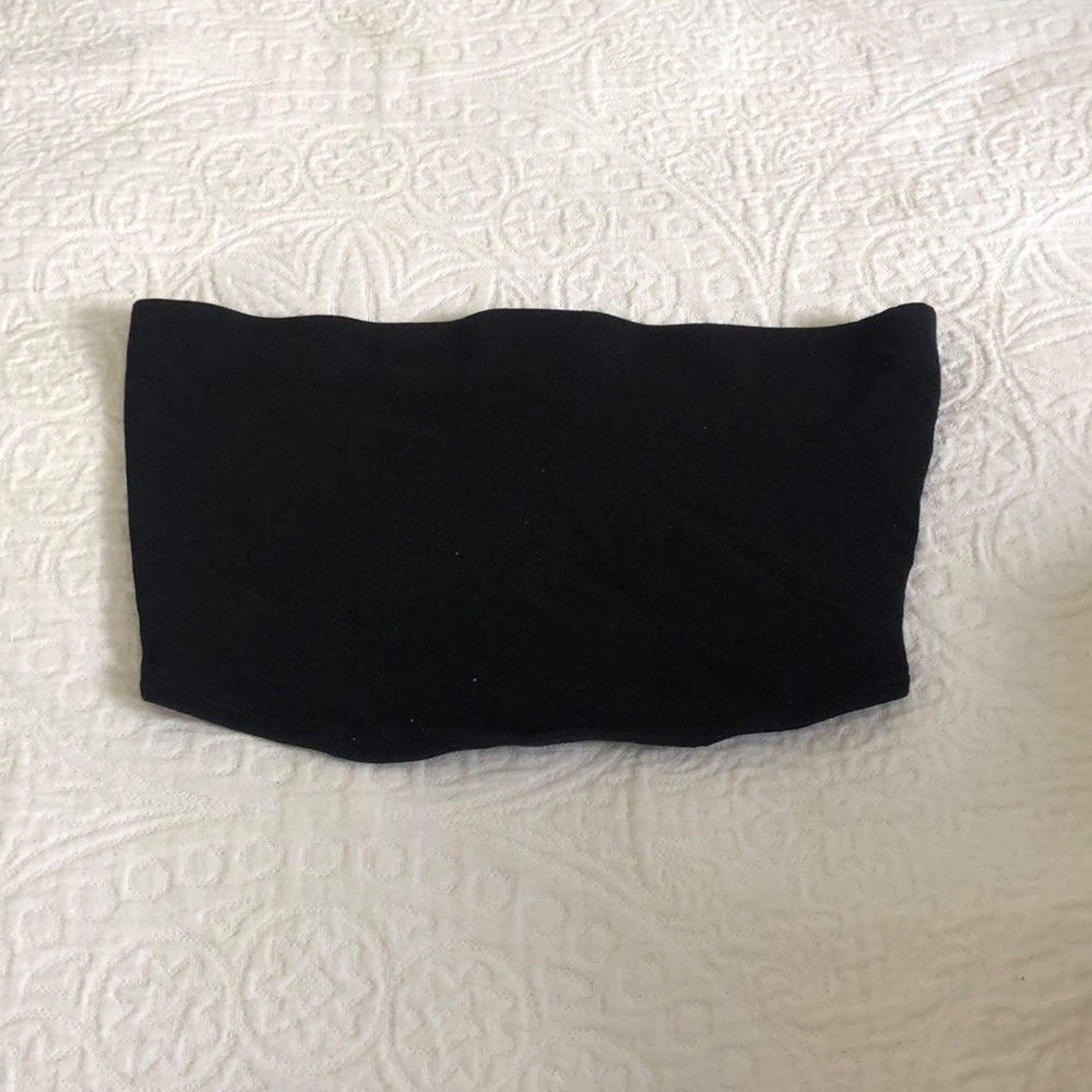 Black crop top